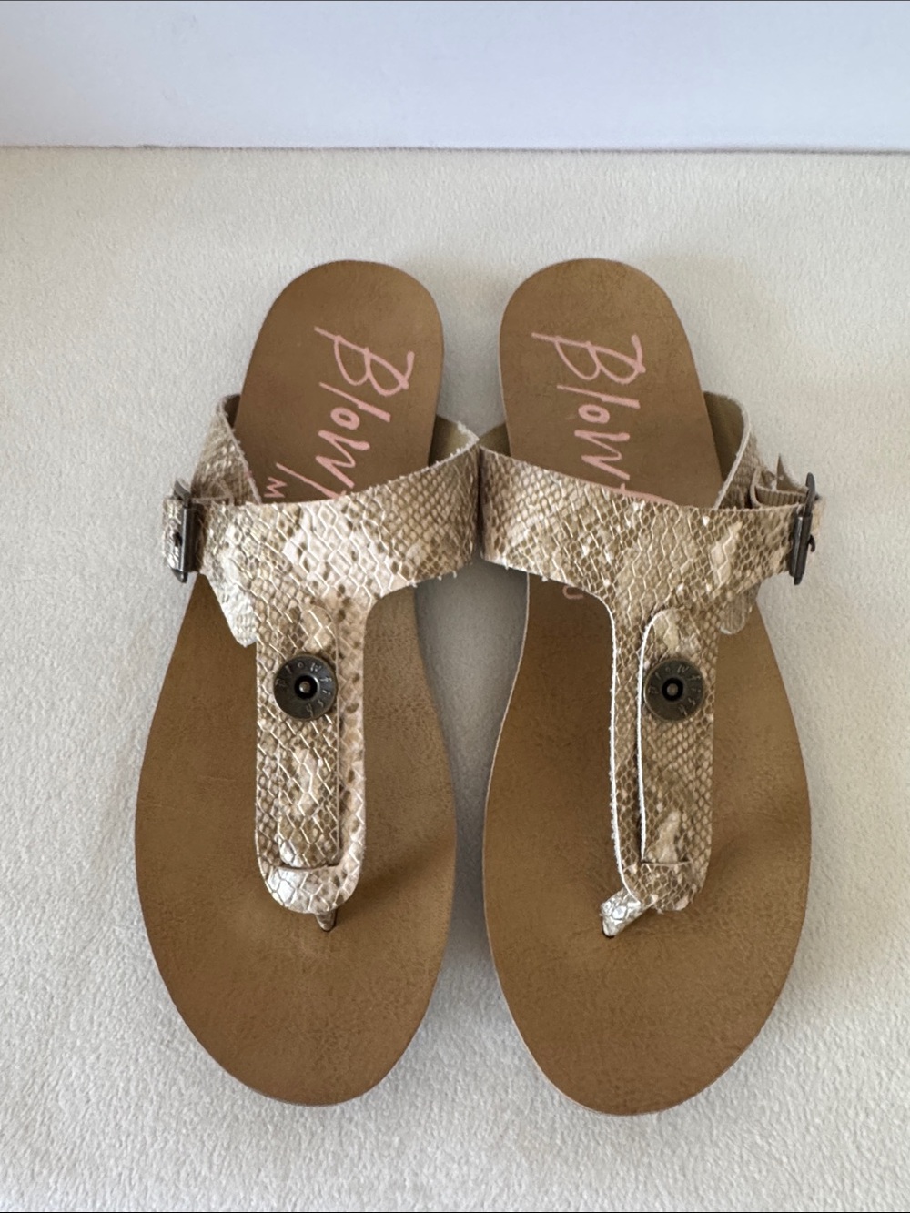 Blowfish thong sandals